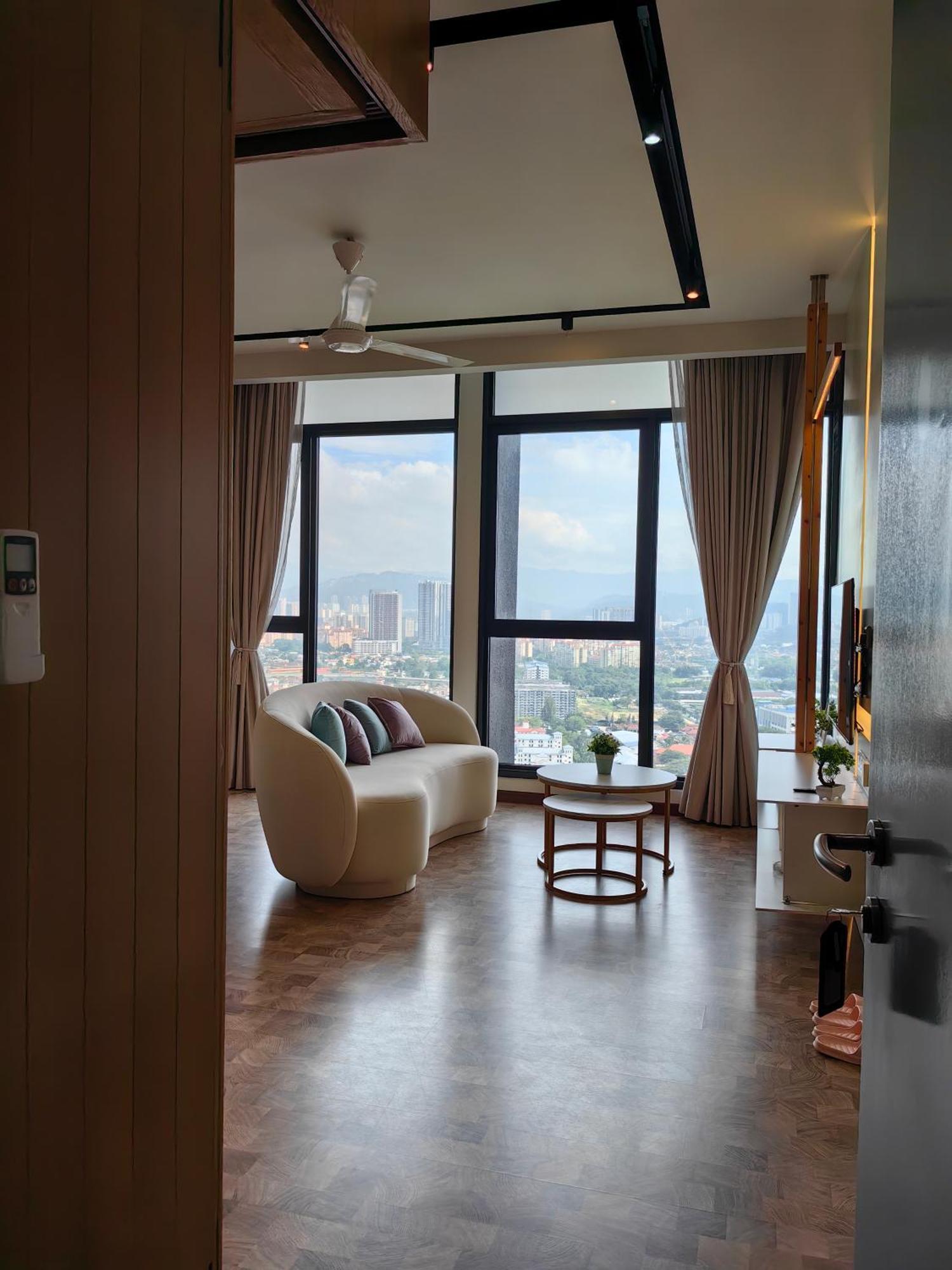 Expressionz Designer Suites Host By Aurora Premium Stay Kuala Lumpur Exteriör bild