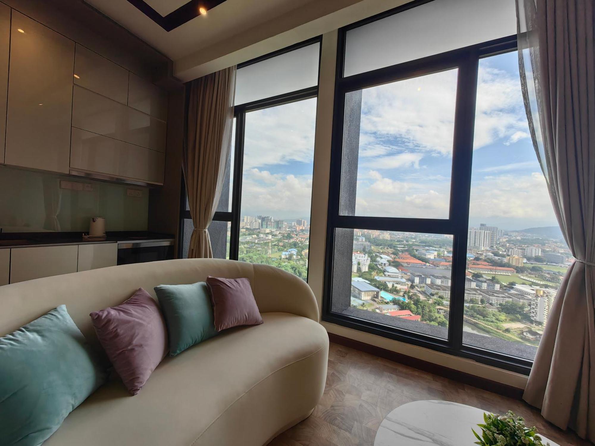 Expressionz Designer Suites Host By Aurora Premium Stay Kuala Lumpur Exteriör bild