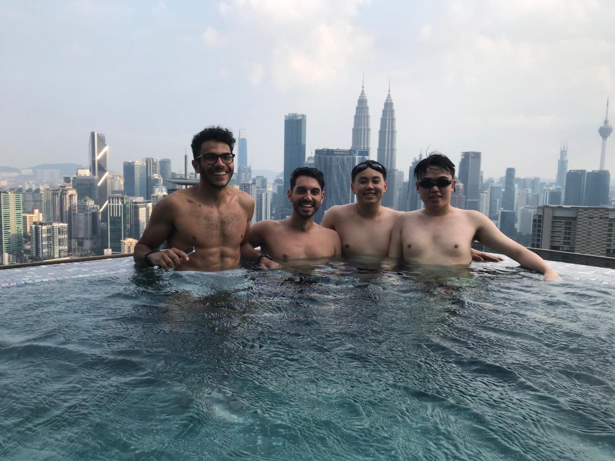 Expressionz Designer Suites Host By Aurora Premium Stay Kuala Lumpur Exteriör bild