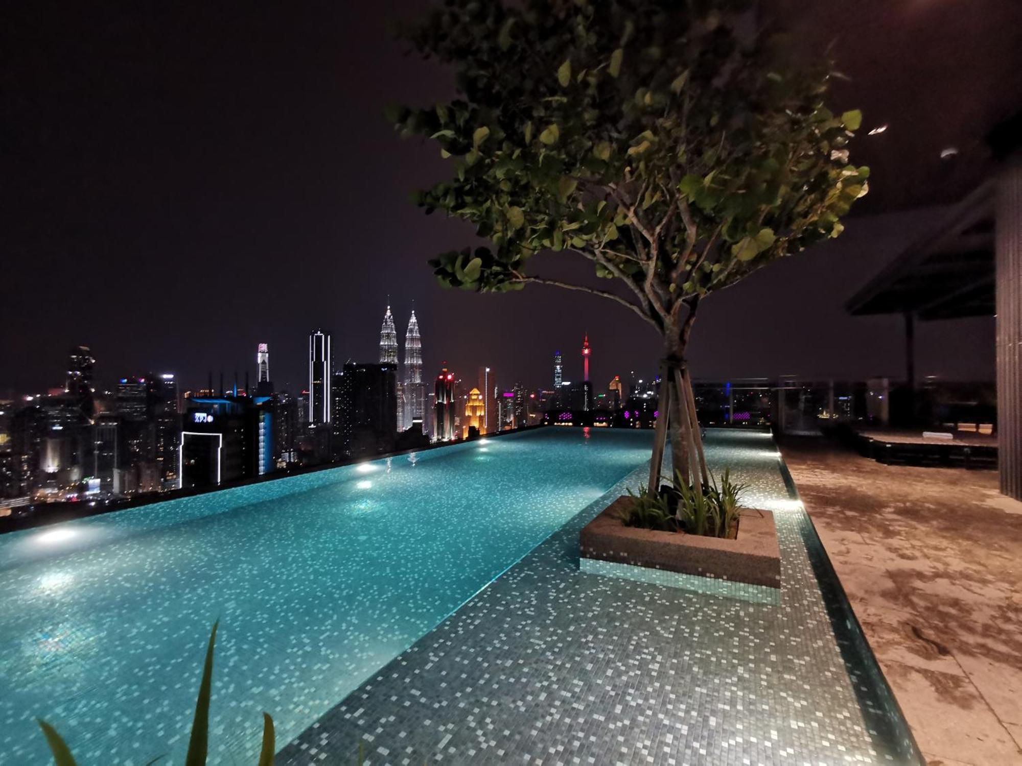 Expressionz Designer Suites Host By Aurora Premium Stay Kuala Lumpur Exteriör bild
