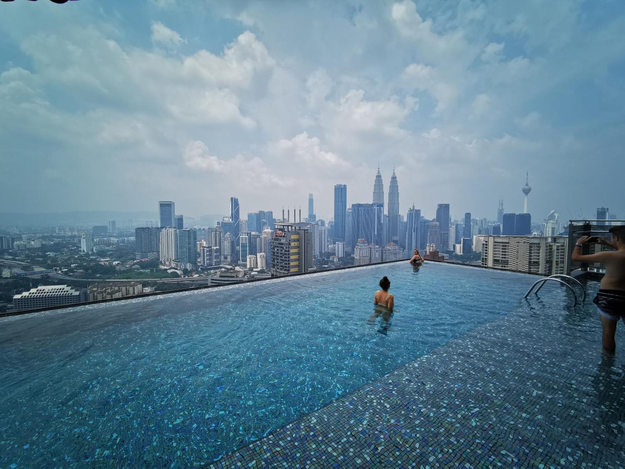 Expressionz Designer Suites Host By Aurora Premium Stay Kuala Lumpur Exteriör bild