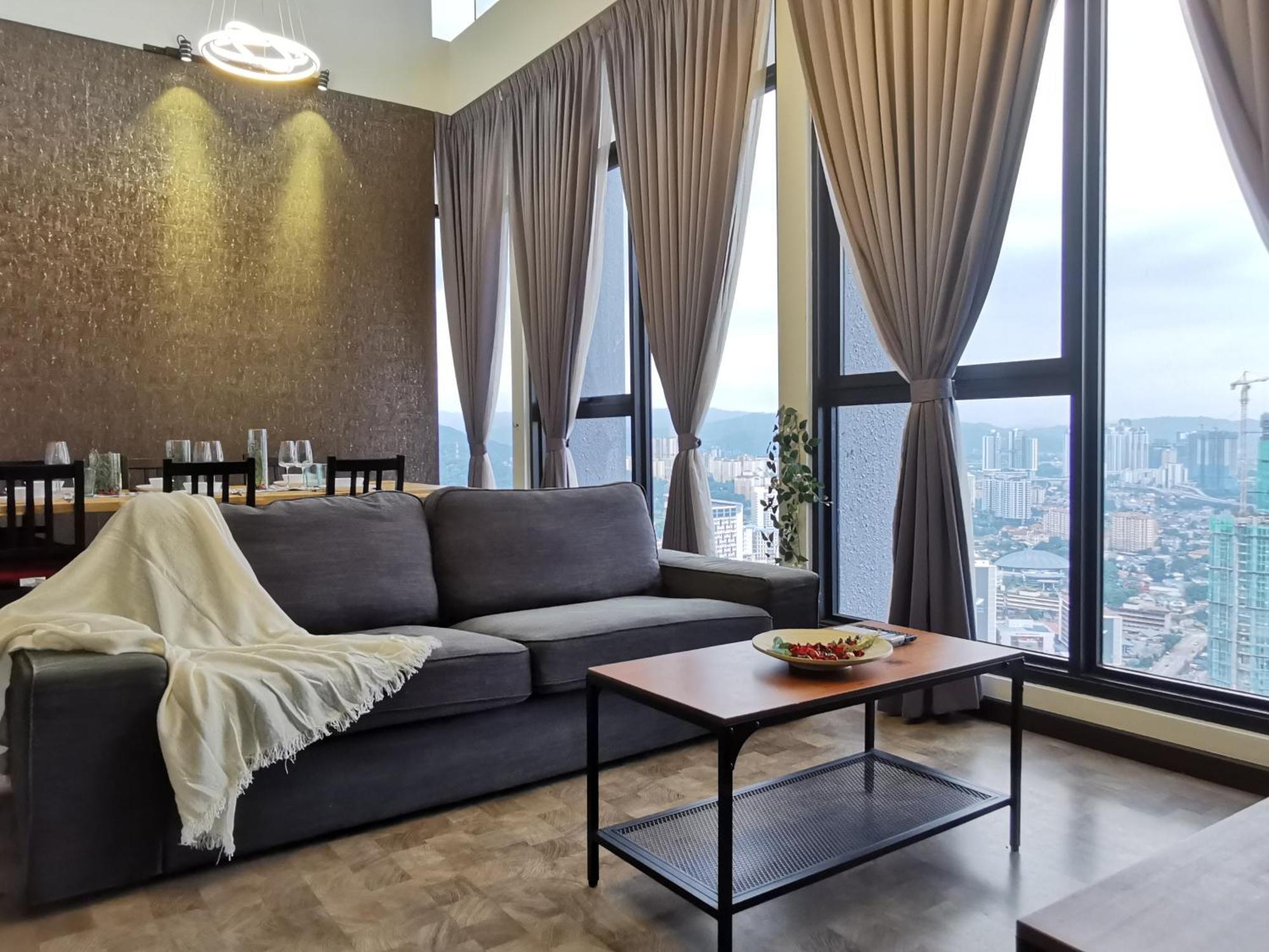 Expressionz Designer Suites Host By Aurora Premium Stay Kuala Lumpur Exteriör bild